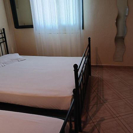 Janis Castle Apartment Himarë Dış mekan fotoğraf