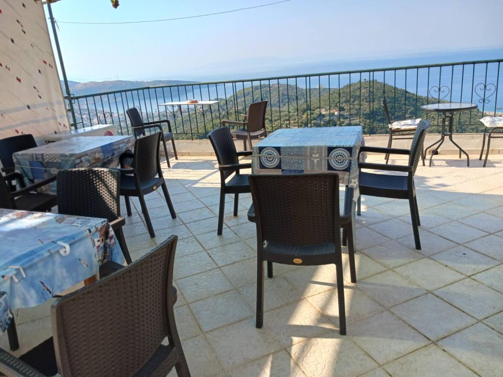 Janis Castle Apartment Himarë Dış mekan fotoğraf
