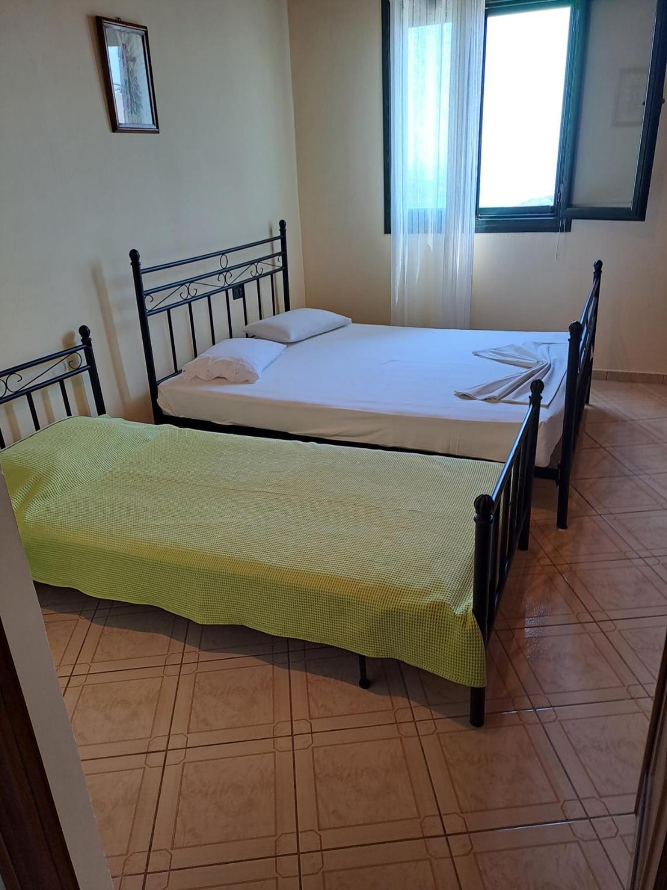 Janis Castle Apartment Himarë Dış mekan fotoğraf