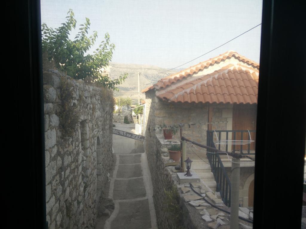 Janis Castle Apartment Himarë Dış mekan fotoğraf